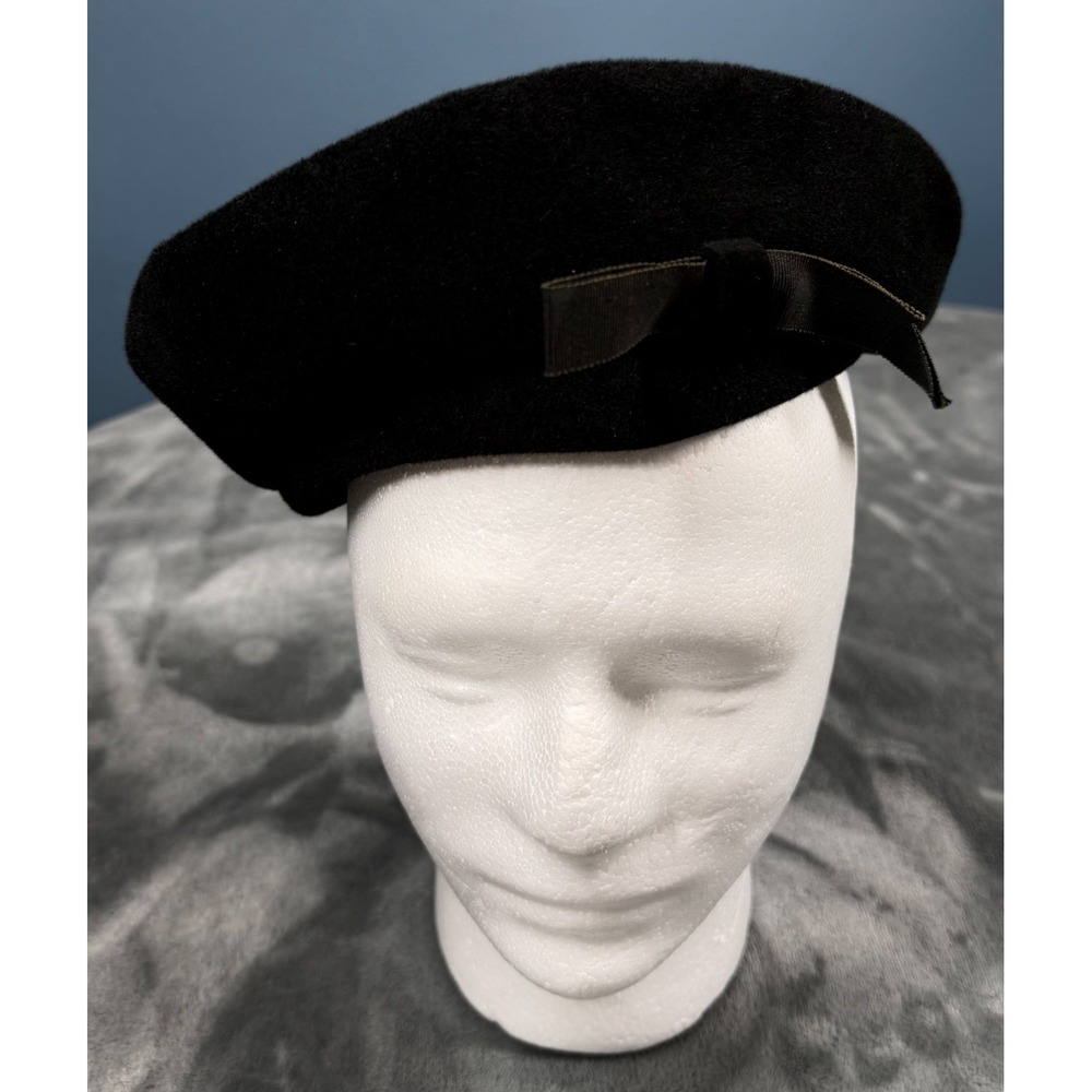 Vintage Womens Black Velour Beret‎ Hat Peach Bloom Grosgrain Bow Classic